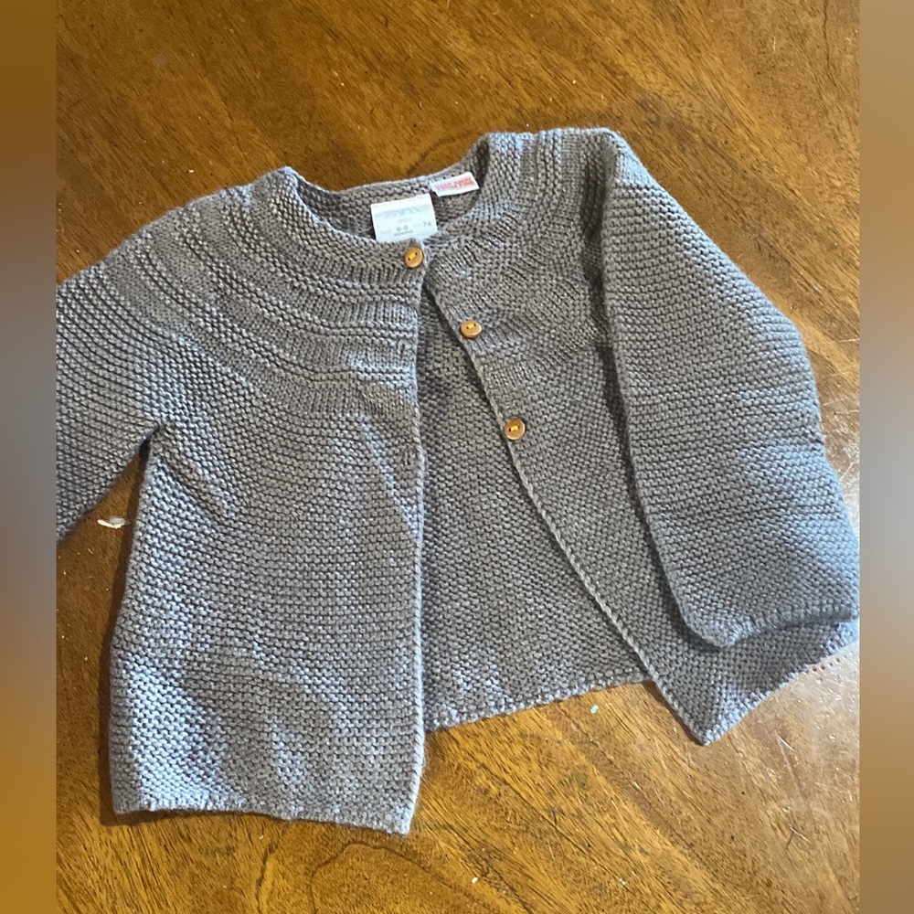 Girls sweater